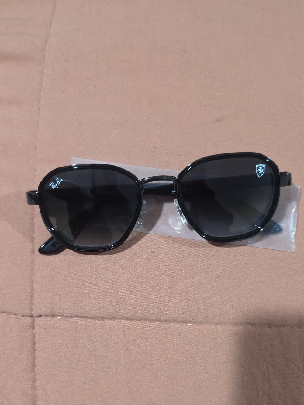 New Ray-Ban Ferrari Black Scuderia Sunglasses Subtle Logo